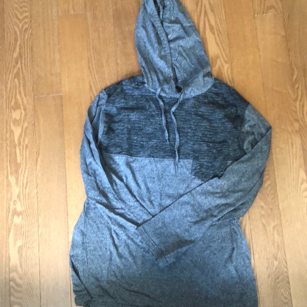 Long sleeve hoodie